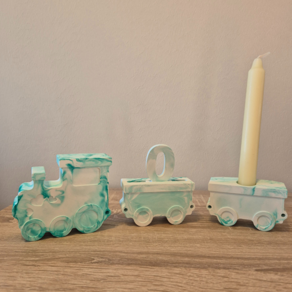 Deko Geburtstagszug aus Gips mit Wagons
