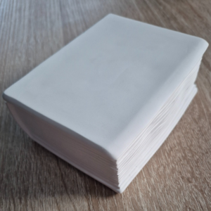 Buch aus Gips